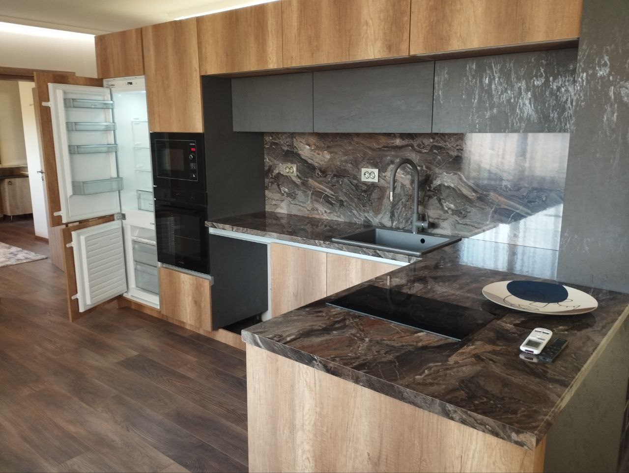 Луксозен 3стаен ап в Центъра на Плевен